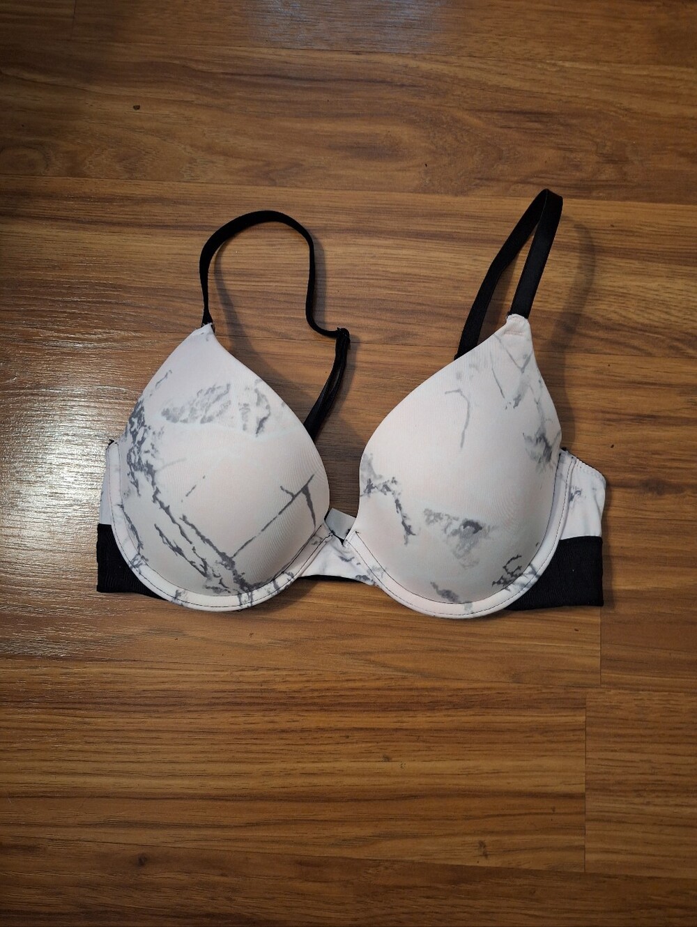 PINK Victoria's Secret White Marble Push-Up Bra with Black Accents